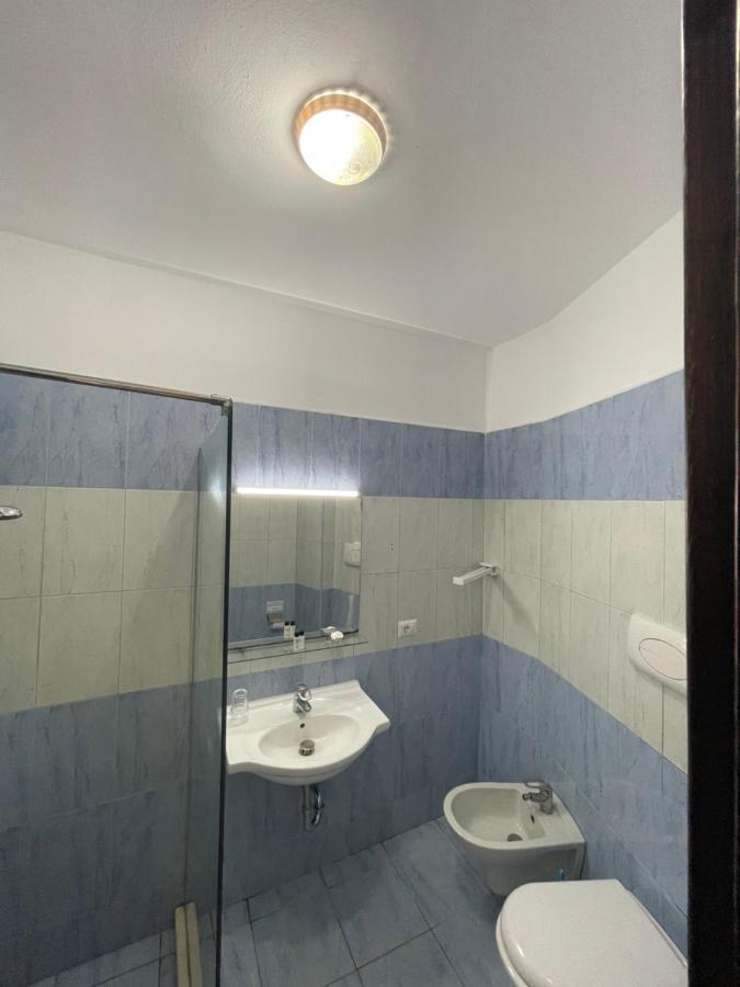 Hotel Zverneci Eksteriør bilde