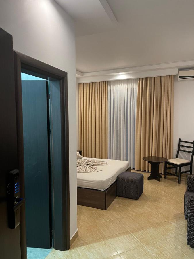 Hotel Zverneci Eksteriør bilde