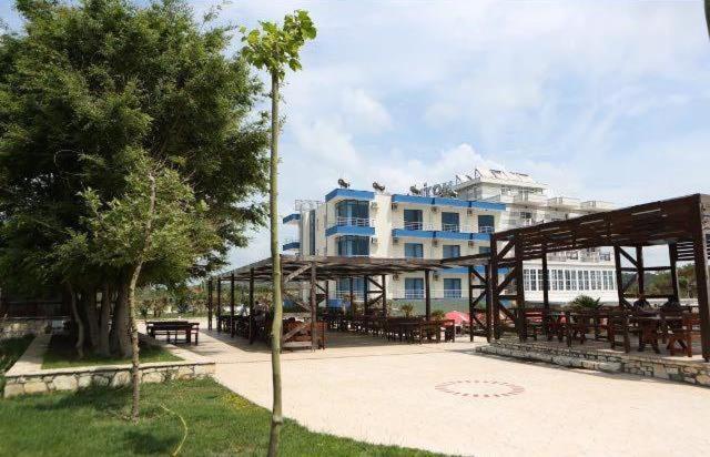 Hotel Zverneci Eksteriør bilde